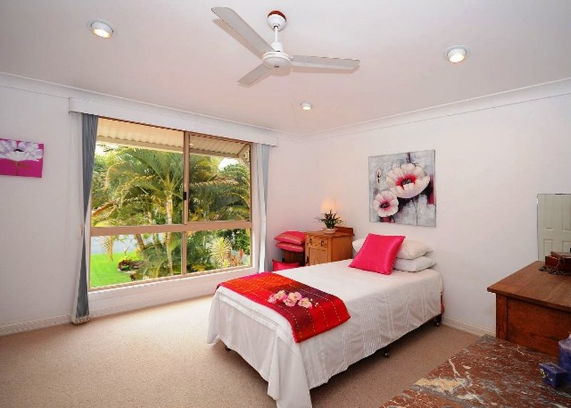 Photo - 94 Riverview Drive, Burrum Heads QLD 4659 - Image 11