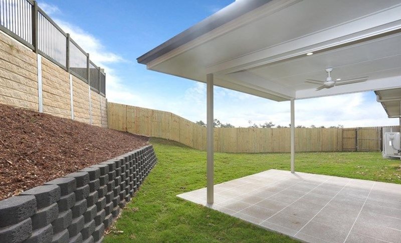 Photo - 94 Samford Drive, Holmview QLD 4207 - Image 5