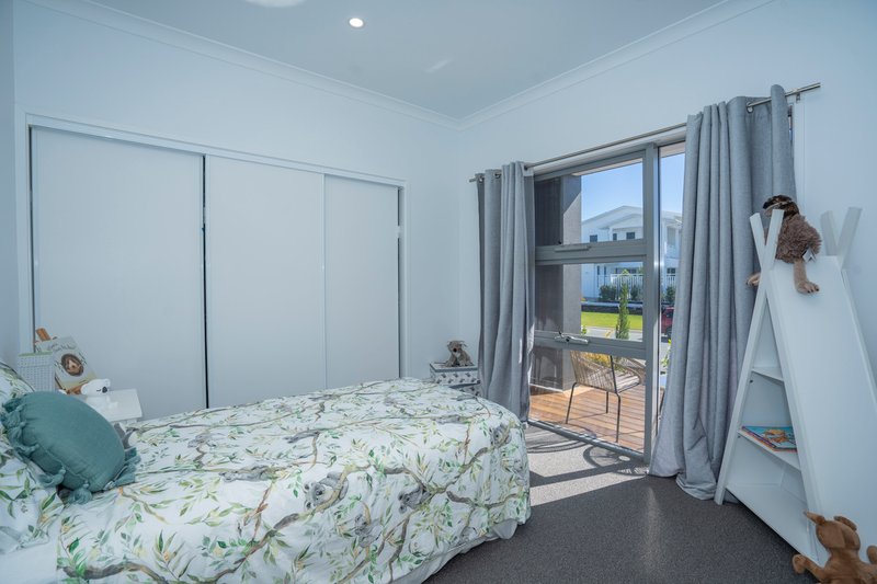 Photo - 94 Seaside Drive, Banksia Beach QLD 4507 - Image 14