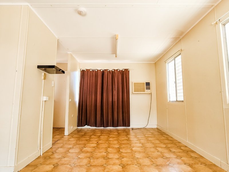 Photo - 94 Seymour Street, Cloncurry QLD 4824 - Image 5