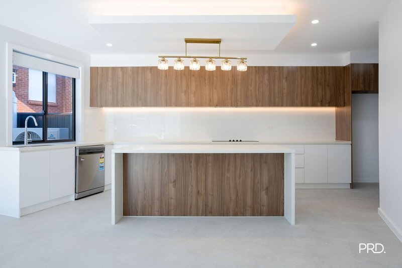 Photo - 94 Smith Street, South Penrith NSW 2750 - Image 2