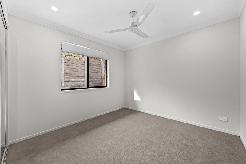 Photo - 94 Tejo Street, Holmview QLD 4207 - Image 7