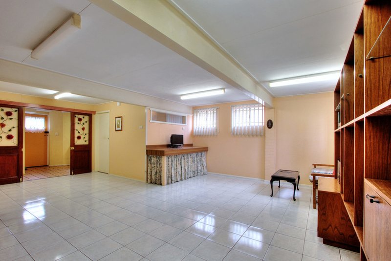 Photo - 94 Valhalla Street, Sunnybank QLD 4109 - Image 9