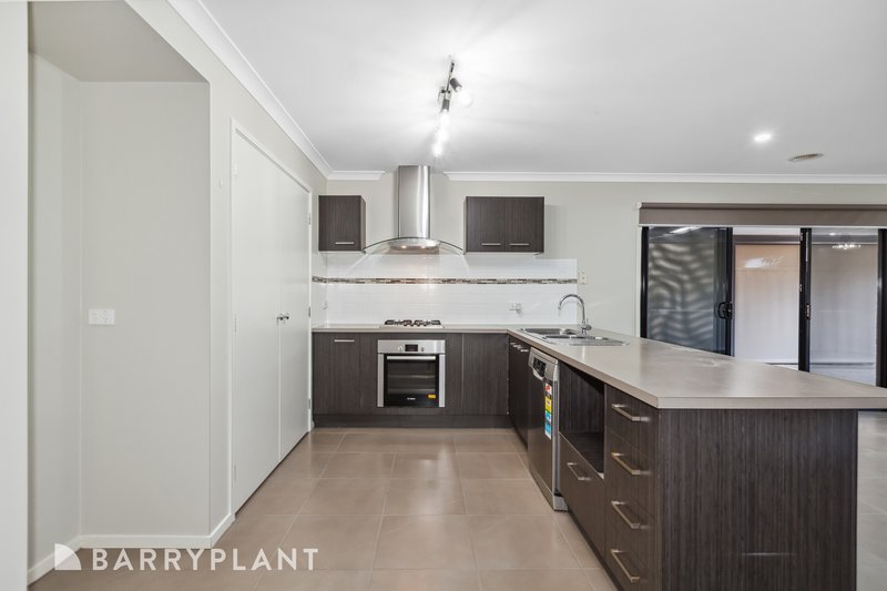 Photo - 94 Wallara Waters Boulevard, Wallan VIC 3756 - Image 3