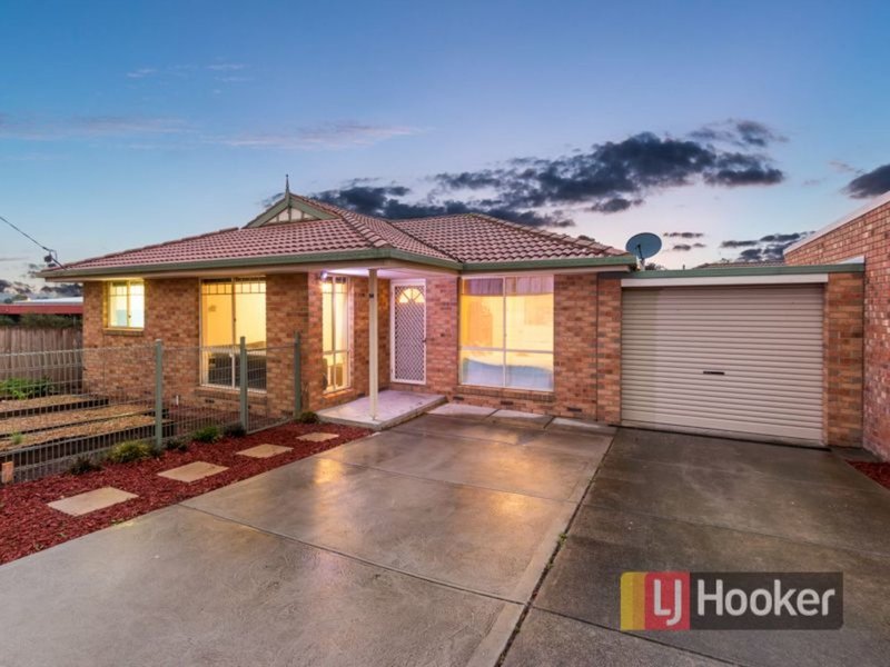 94 Warana Drive, Hampton Park VIC 3976