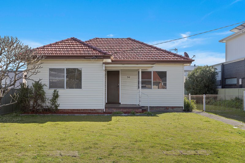 94 Waratah Street, Windang NSW 2528