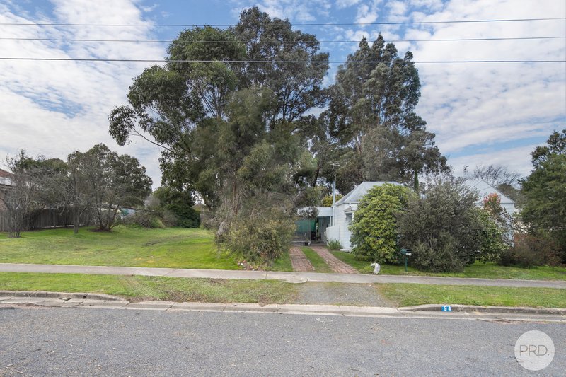 Photo - 94 Water Street, Brown Hill VIC 3350 - Image 2