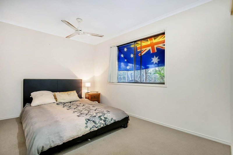 Photo - 94 Wattle Street, Point Vernon QLD 4655 - Image 6