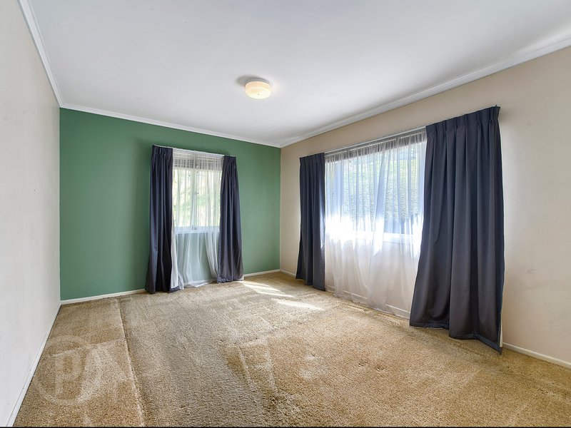 Photo - 94 Weller Road, Tarragindi QLD 4121 - Image 11