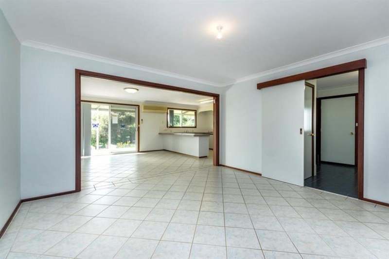 Photo - 94 Wildflower Way, Karakin WA 6044 - Image 14