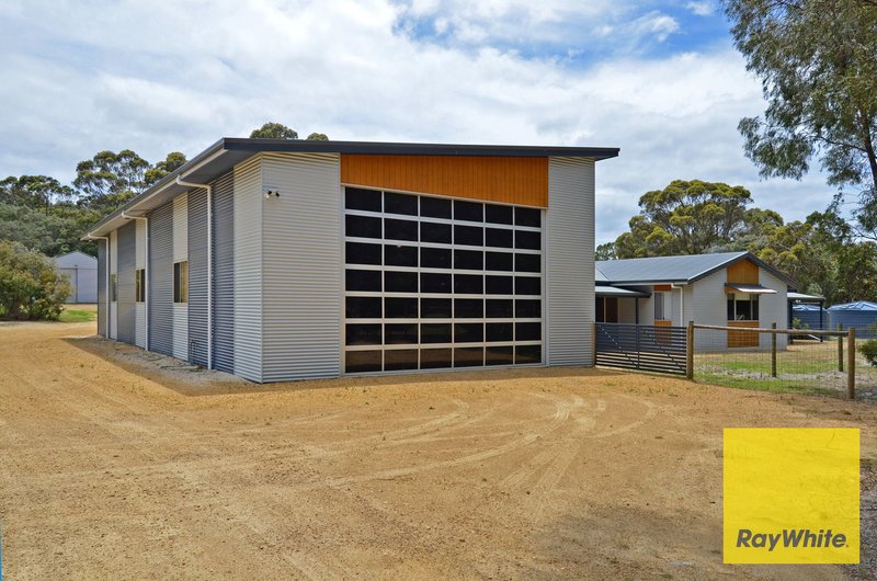 Photo - 94 Wilson Street, Little Grove WA 6330 - Image 4