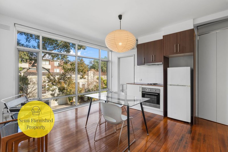 Photo - 9/4 Witchwood Close, South Yarra VIC 3141 - Image 1