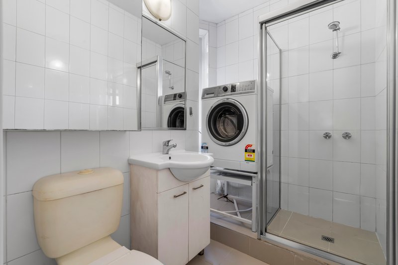 Photo - 9/4 Witchwood Close, South Yarra VIC 3141 - Image 10