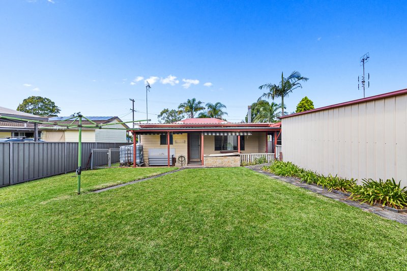 Photo - 94 Woolana Avenue, Halekulani NSW 2262 - Image 10