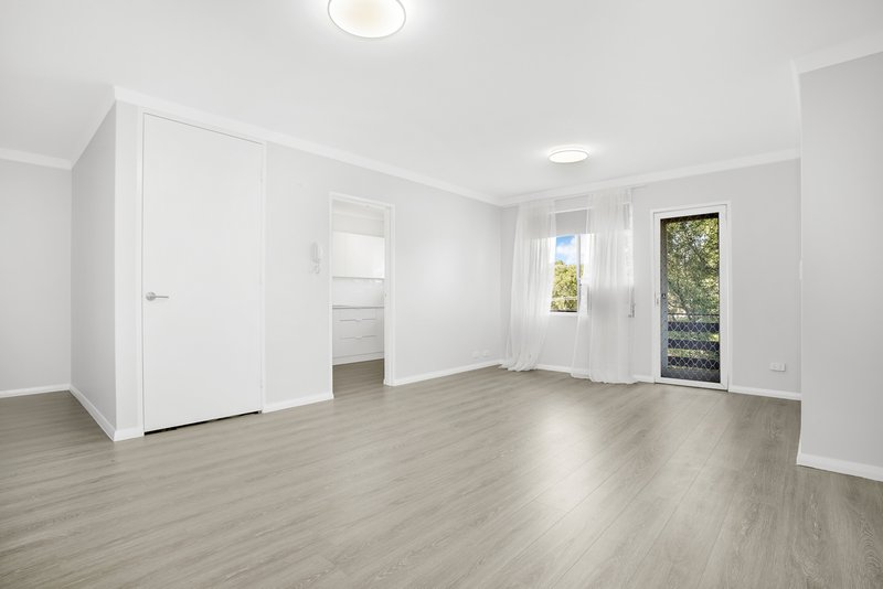 Photo - 9/40-42 Putland Street, St Marys NSW 2760 - Image 2