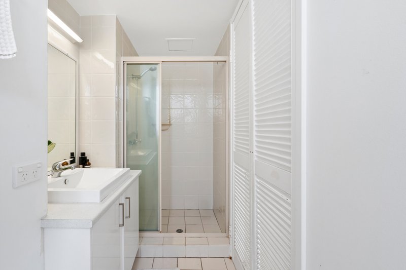 Photo - 9/40 Marine Parade, Miami QLD 4220 - Image 15