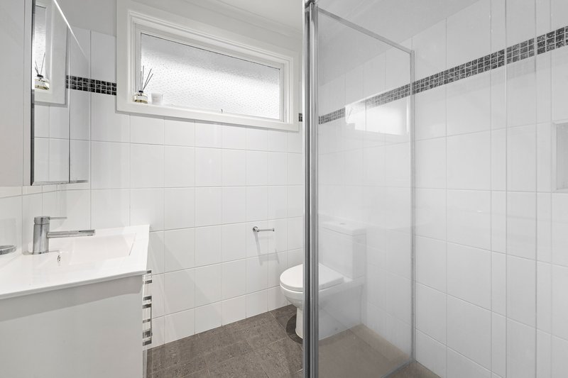Photo - 9/40 Valley Street, Oakleigh South VIC 3167 - Image 5