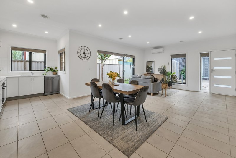 Photo - 9/41 Latham Street, Werribee VIC 3030 - Image 3