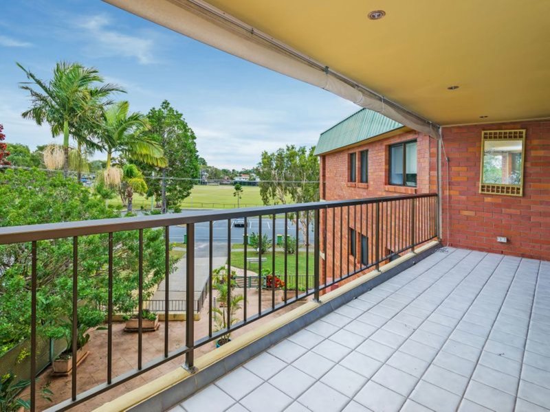 Photo - 9/42 Falkinder Avenue, Paradise Point QLD 4216 - Image 10