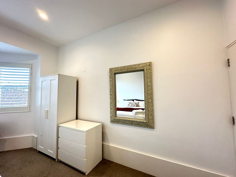 Photo - 9/42 Union Street, Mcmahons Point NSW 2060 - Image 5