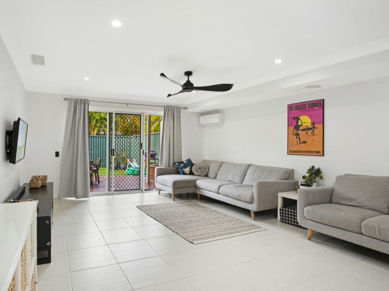 Photo - 94/215 Cottesloe Dve , Mermaid Waters QLD 4218 - Image 3