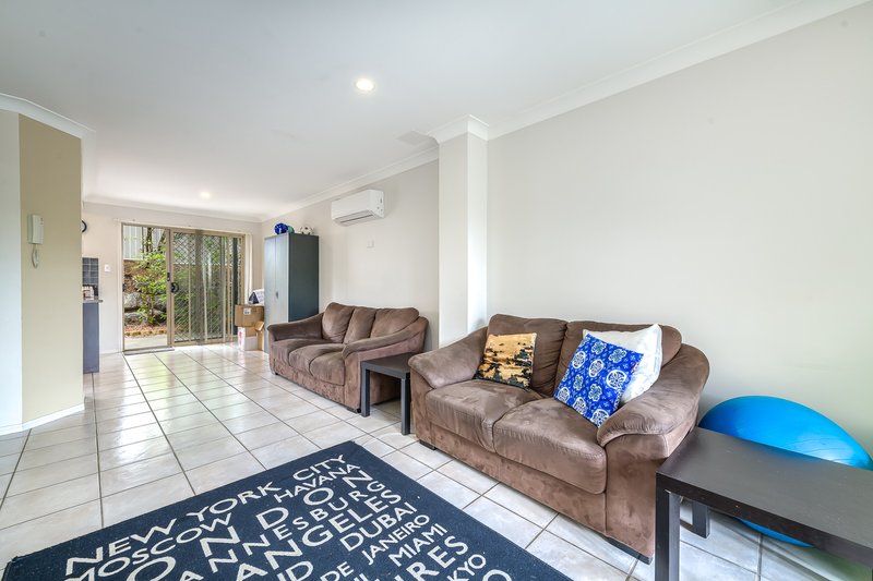 Photo - 94/31 Archipelago Street, Pacific Pines QLD 4211 - Image 3