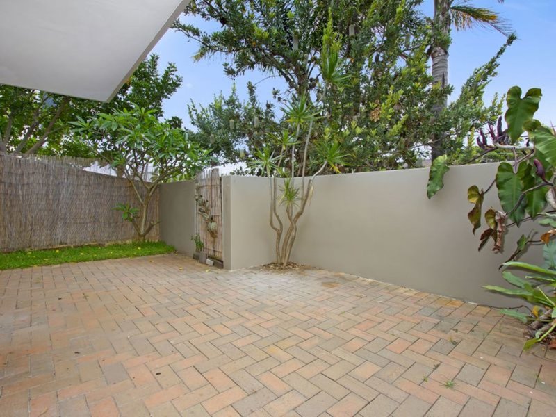 Photo - 9/45-47 Lagoon Street, Narrabeen NSW 2101 - Image 2