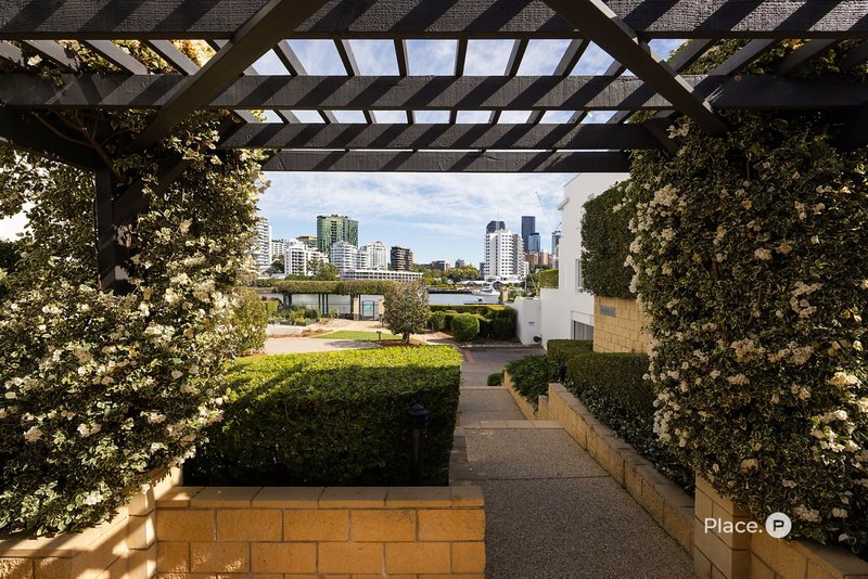 Photo - 94/6 Merthyr Road, New Farm QLD 4005 - Image 17