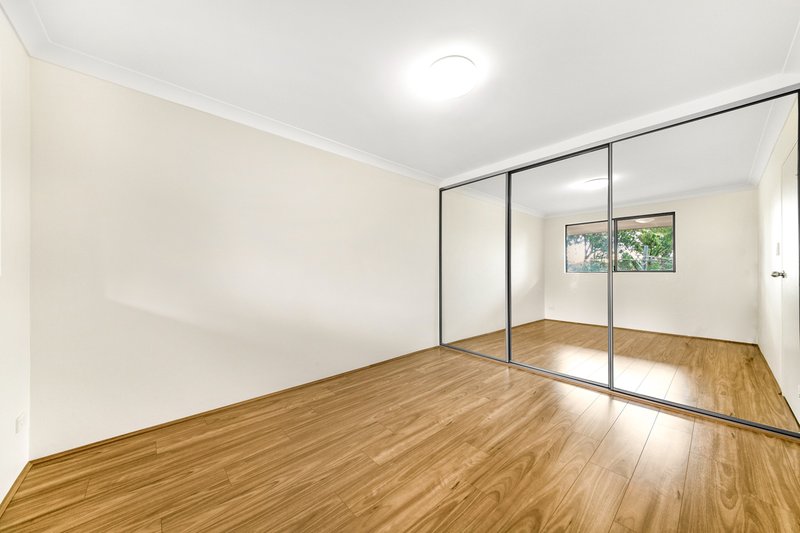 Photo - 9/47 Kenyons Rd , Merrylands NSW 2160 - Image 4