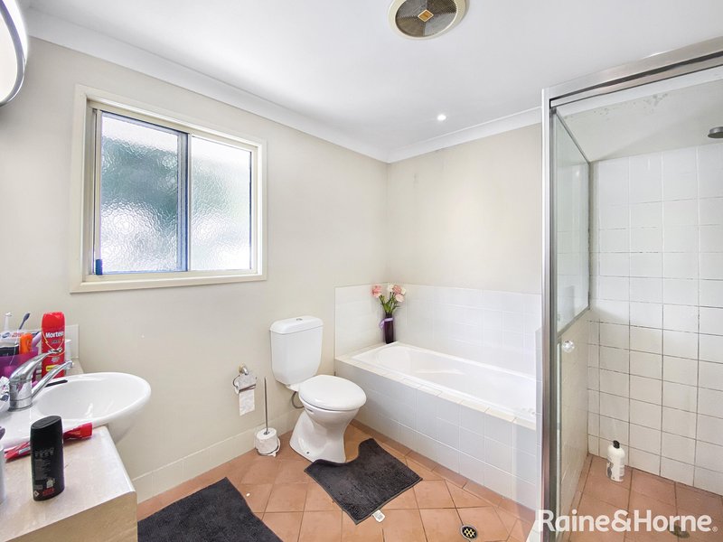 Photo - 9/47 Newcomen Street, Indooroopilly QLD 4068 - Image 9