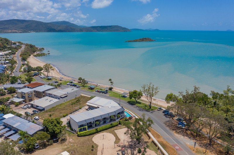 Photo - 9/48 Coral Esplanade, Cannonvale QLD 4802 - Image 10