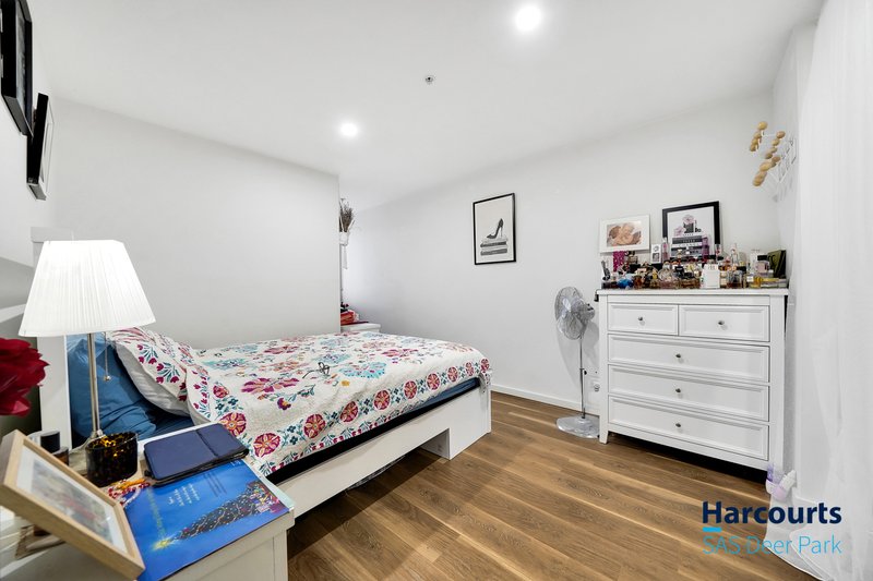 Photo - 9/48 Eucalyptus Drive, Maidstone VIC 3012 - Image 3