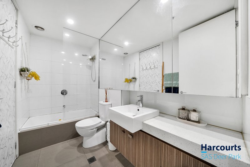 Photo - 9/48 Eucalyptus Drive, Maidstone VIC 3012 - Image 4