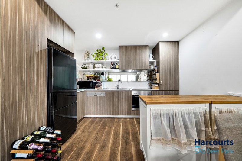 Photo - 9/48 Eucalyptus Drive, Maidstone VIC 3012 - Image 9