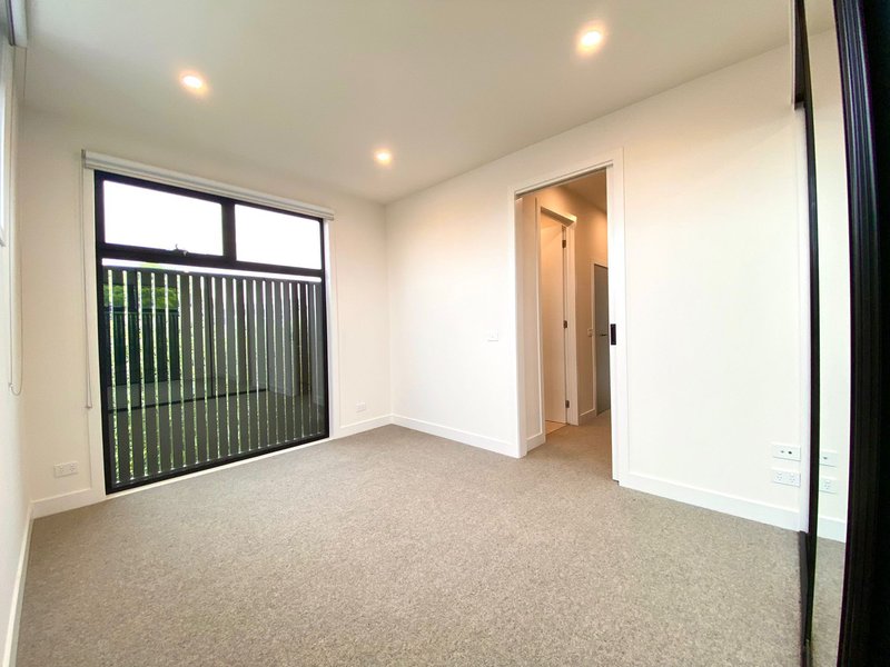 Photo - 949-951 High Street, Reservoir VIC 3073 - Image 6