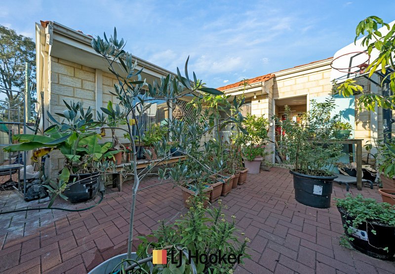 Photo - 94A Balga Avenue, Balga WA 6061 - Image 13