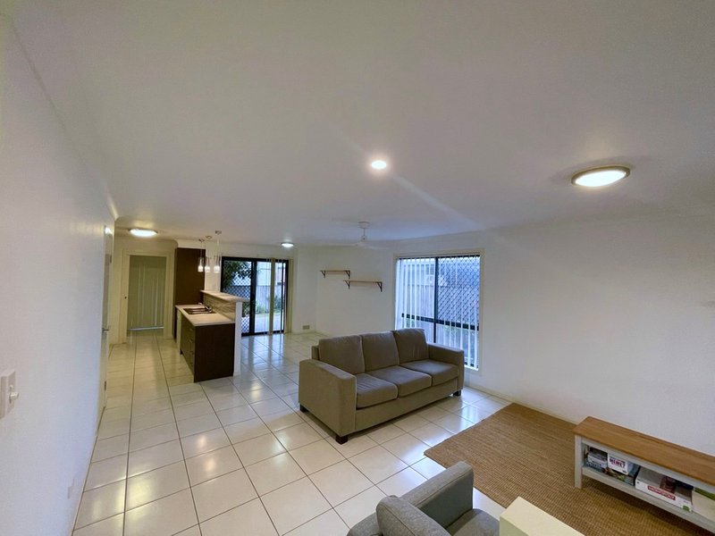 Photo - 94A Shailer Road, Shailer Park QLD 4128 - Image 8