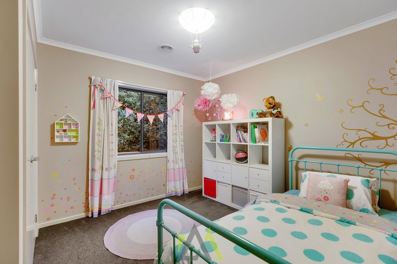 Photo - 94a Yarralumla Drive, Langwarrin VIC 3910 - Image 10