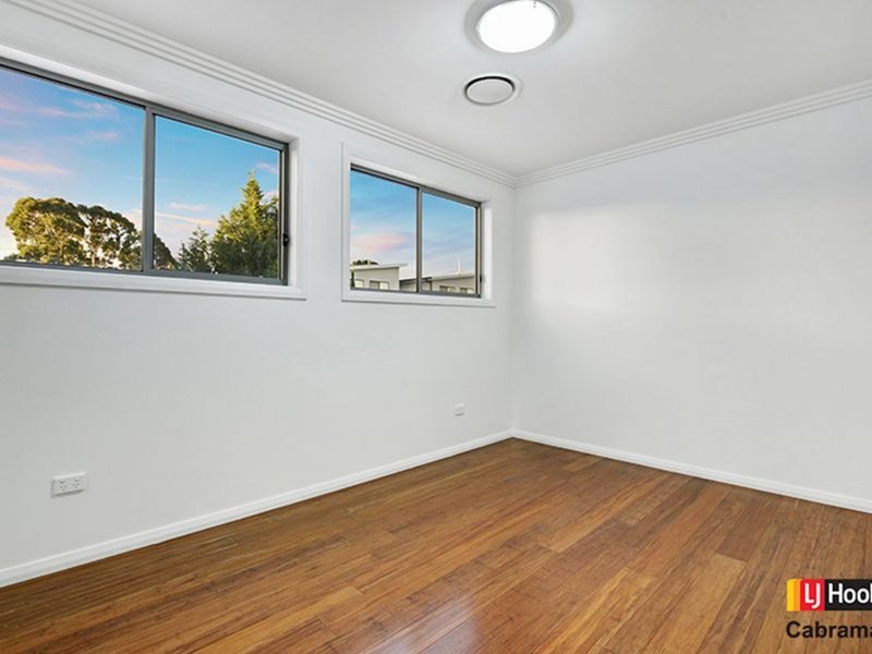 Photo - 94B Lombard Street, Fairfield West NSW 2165 - Image 6