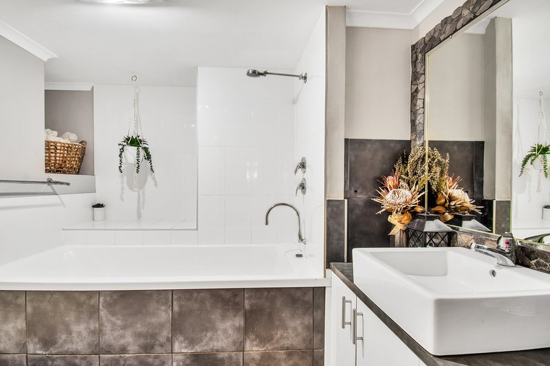 Photo - 9/5-13 Parker Street, Maroochydore QLD 4558 - Image 6