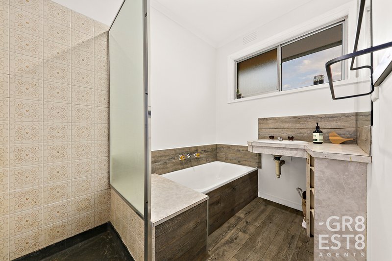 Photo - 95 Allister Avenue, Knoxfield VIC 3180 - Image 10