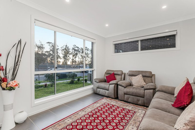 Photo - 95 Andalusian Street, Austral NSW 2179 - Image 4