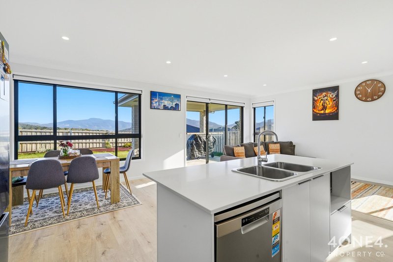 Photo - 95 Athena Drive, Risdon Vale TAS 7016 - Image 5