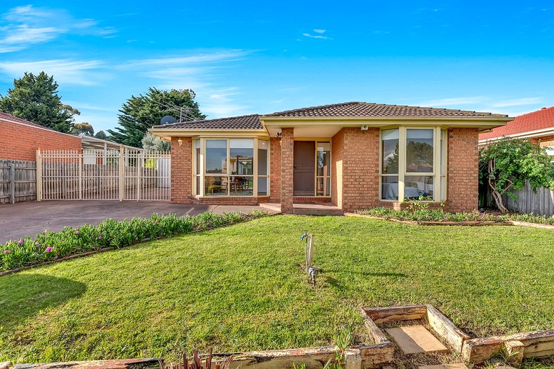 95 Bicentennial Crescent, Meadow Heights VIC 3048