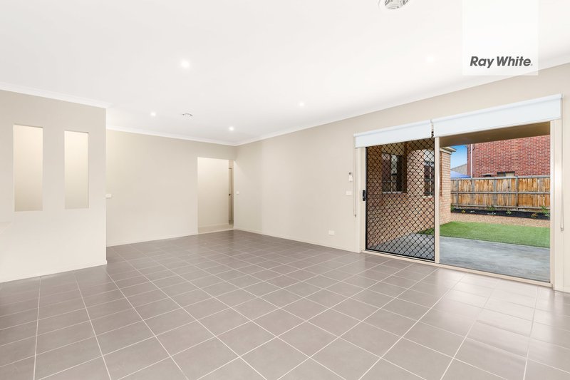 Photo - 95 Breadalbane Avenue, Mernda VIC 3754 - Image 6