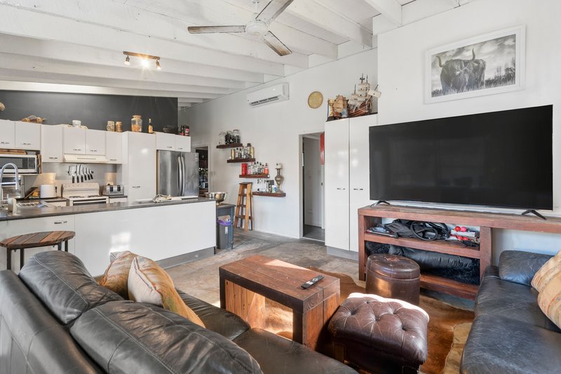 Photo - 95 Brentwood Avenue, Mooloolaba QLD 4557 - Image 9