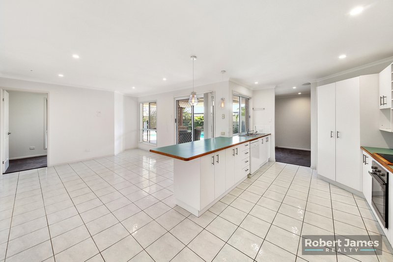 Photo - 95 Butler Street, Tewantin QLD 4565 - Image 9