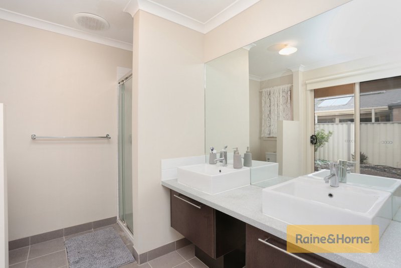 Photo - 95 Caitlyn Drive, Harkness VIC 3337 - Image 8