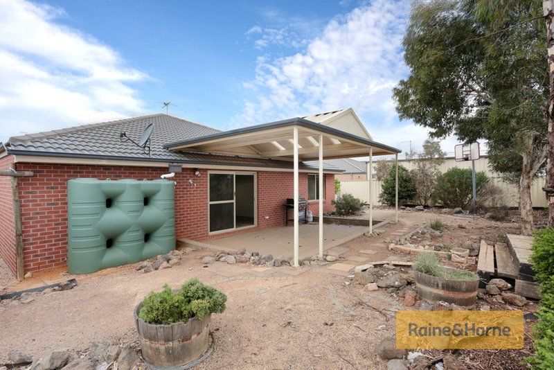 Photo - 95 Caitlyn Drive, Harkness VIC 3337 - Image 10