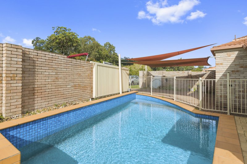 Photo - 95 Casuarina Drive, Elanora QLD 4221 - Image 3